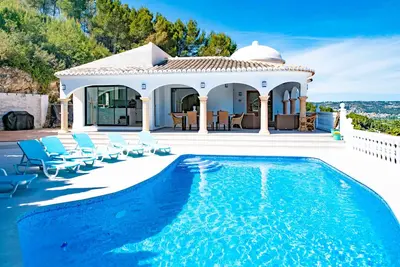 Impressive 5 Bedroom Villa with Stunning Views of Javea and the Mediterranean