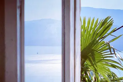 Image de Award-winning country stone houses with fantastic sea views in the nature park