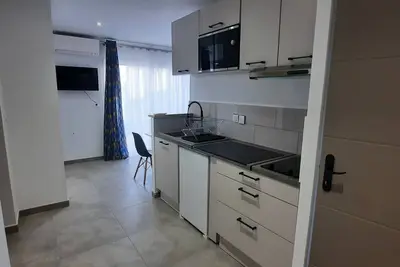 Image de Studio meublé et équipé a proximité du centre ville