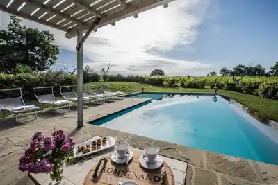 Warm Exclusive Villa With  Contact To Nature