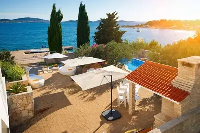 Image de Divine Stylish Villa Surrounded By Mother Nature