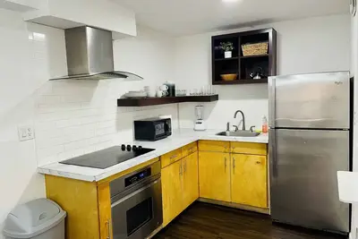 Image de Lovely 2-bedroom condo, perfectly located!