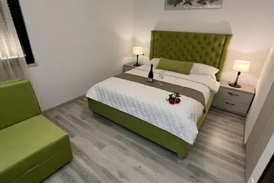 Image de De Lux apartment is on the first floor of Ema star apartments.