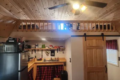 Image de Two Track Bear Shack