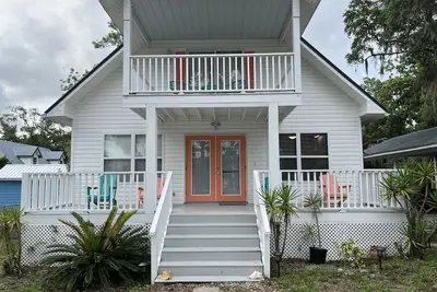 Image de Cozy 3 bedroom 2 bath with views of the River