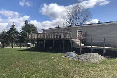 Image de 1000 Islands Cottage minutes from free boat launch!