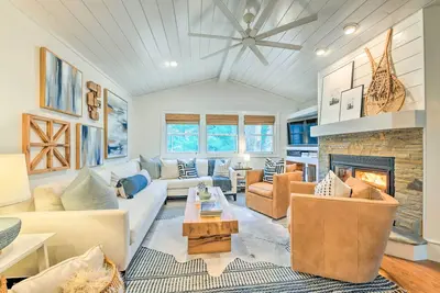 Image de Exquisite Cottage in the Heart of Downtown!