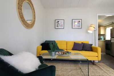 Image de Renovated Muskoka cottage on lakefront - Chumerie