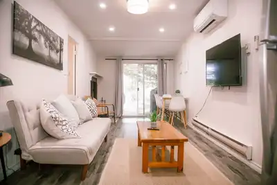 Image de Contemporary cottage on waterfront w fiber internet - Inverloch