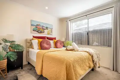 Image de Sunny 1br house, sleeps 4, near Fremantle, Fiona Stanley Hosp & Cockburn Getaway