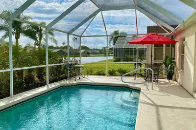 Image de New! Mai Casa- 3-Bdrm House w/ Private Pool, Near Beaches & Img Academy