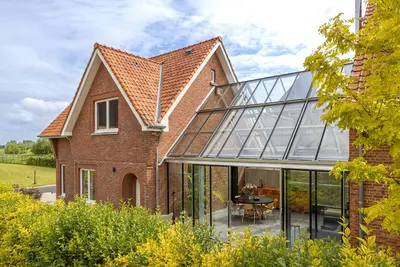 Image de Vacation home with conservatory in beautiful fruit region and yet close to cultural cities.