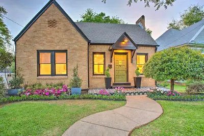 Image de Newly Updated & Charming Azalea District Home