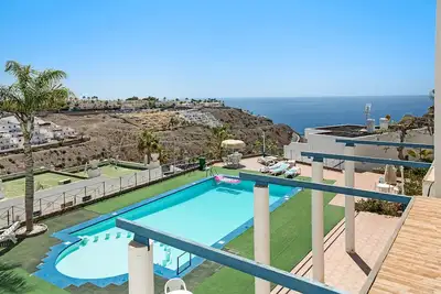 Image de Location de vacances \"Rainbow Amadore\" avec vue sur la mer, terrasse et Wi-Fi