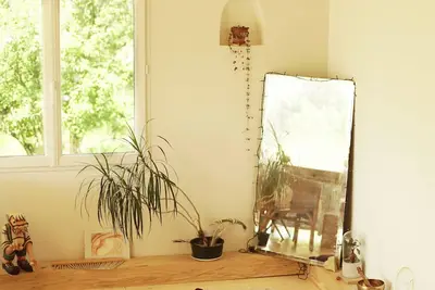 Image de Maison emplie de Paix et de Lumière