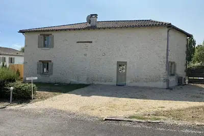 Image de Le Genet - Ancienne grange avec piscine privé