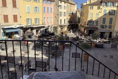 Image de Les Amoureux Du Vieux Lavoir : vue panoramique exceptionnelle - Ville médiévale