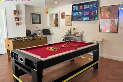 Image de Spacious ranch 7 minutes to the beach/ airport, 3in1 game table, Pet friendly