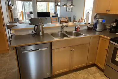 Image de Newly redecorated condo right on the ski hill with private hot tub.