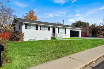 Image de 7 Bedroom Orem House