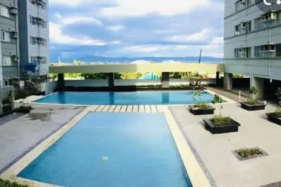 Image de Family-sized condo-City located area