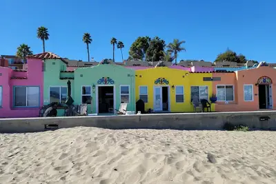 Image de Capitola Venetian (Mouse House) - Beach front - Unit #3