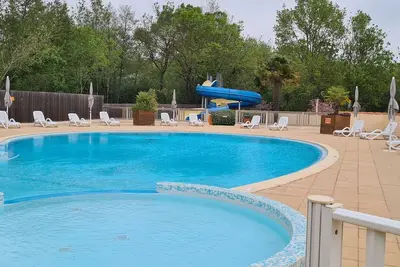 Image de Mobile home for 6 people in a charming 3* campsite