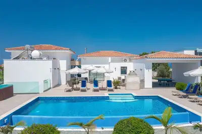 Image de Astounding Cyprus Villa | Aretousa Retreat | 6 Bedrooms | Private Balcony & Pool View | Paphos
