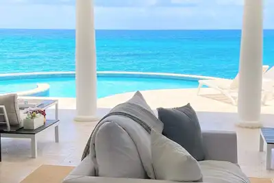 Image de Shore Pointe Beach stunning modern villa neighbouring 5 star Belmond La Samanna