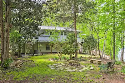 Image de Lakeside Haven w/ Private Dock: Fish & Swim!