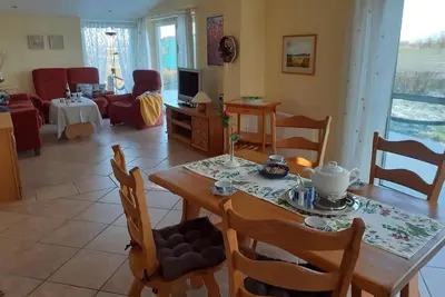 Image de Appartement de vacances Krummhörn pour 1 - 4 personnes avec 2 chambres à coucher - Appartement de va