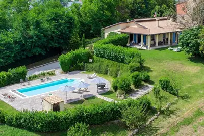 Image de Maison de vacances Acqualagna pour 1 - 8 personnes avec 4 chambres Ă coucher - Maison de vacances