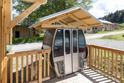 Chalet 4 Schlafzimmern, Sauna & SwimSPA by Interhome