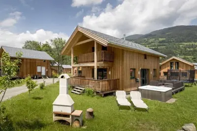 Superior mit 5 Sz, Sauna o. Ir Sauna+Sb by Interhome