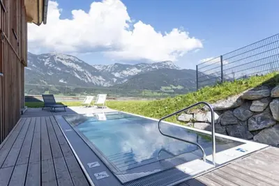 Premium mit 4 Schlafzimmern, Sauna&Pool by Interhome