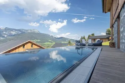 Image de Premium mit 5 Schlafzimmern, Sauna &Pool by Interhome