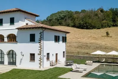 Image de Luxury villa in panoramic location 30 minutes from Florence