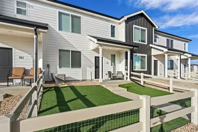 Image de Trendy Townhome 20 minutes to Fort Collins, Greeley, and Windsor