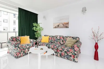 Image de Wałowa 25b | Spacious Apartment | Parking