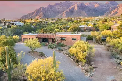 Image de Vista Velo has a Botanical Garden w Spa & Lap Pool