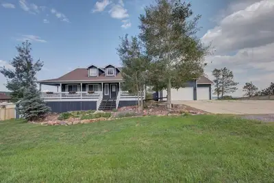 Image de New Raspberry Mountain Family Farmhouse Upper Unit