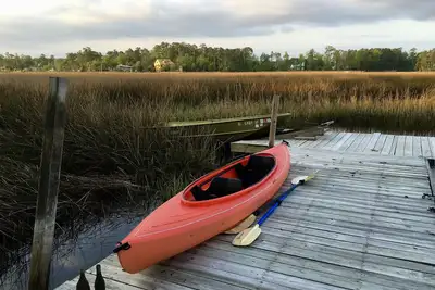 Image de Creekside by the marsh