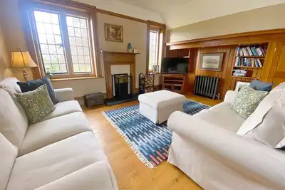 Image de 3 Bedroom Apartment Sleeps 6 in Large Country Manor House