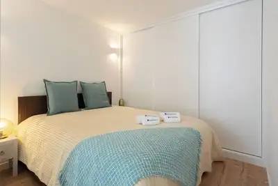 Image de Charming Welcoming Flat | Central by HostWise