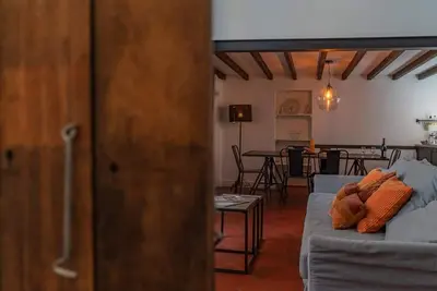 Image de Loft calme à la Maison Carrée - Une Nuit à Nîmes