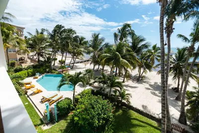 Image de 10% Off On Stays Of 7 Nights Or More! Amazing Beachfront Property. .