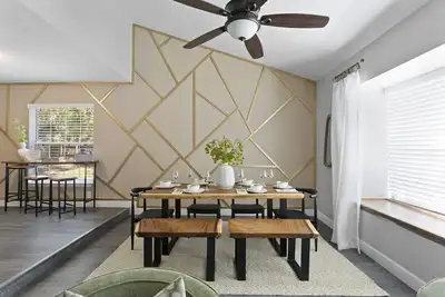 Image de Tampa Getaway, Large Yard! Attractions nearby! I275, I4, stadiums, beaches!