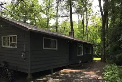 Cozy Cabin on Lake Mahkeenac
