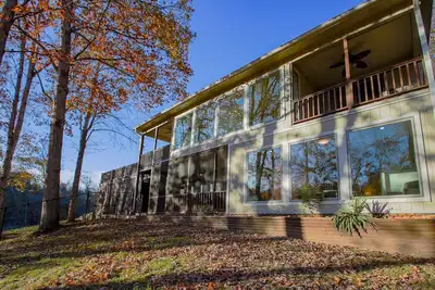 Image de Lakefront Norris Lake house. Dock, Minimal Stairs. Close to I-75, Jacksboro, Tn