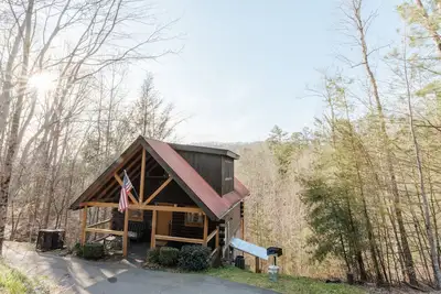 Image de Cozy Cabin: hot tub, mountains, private